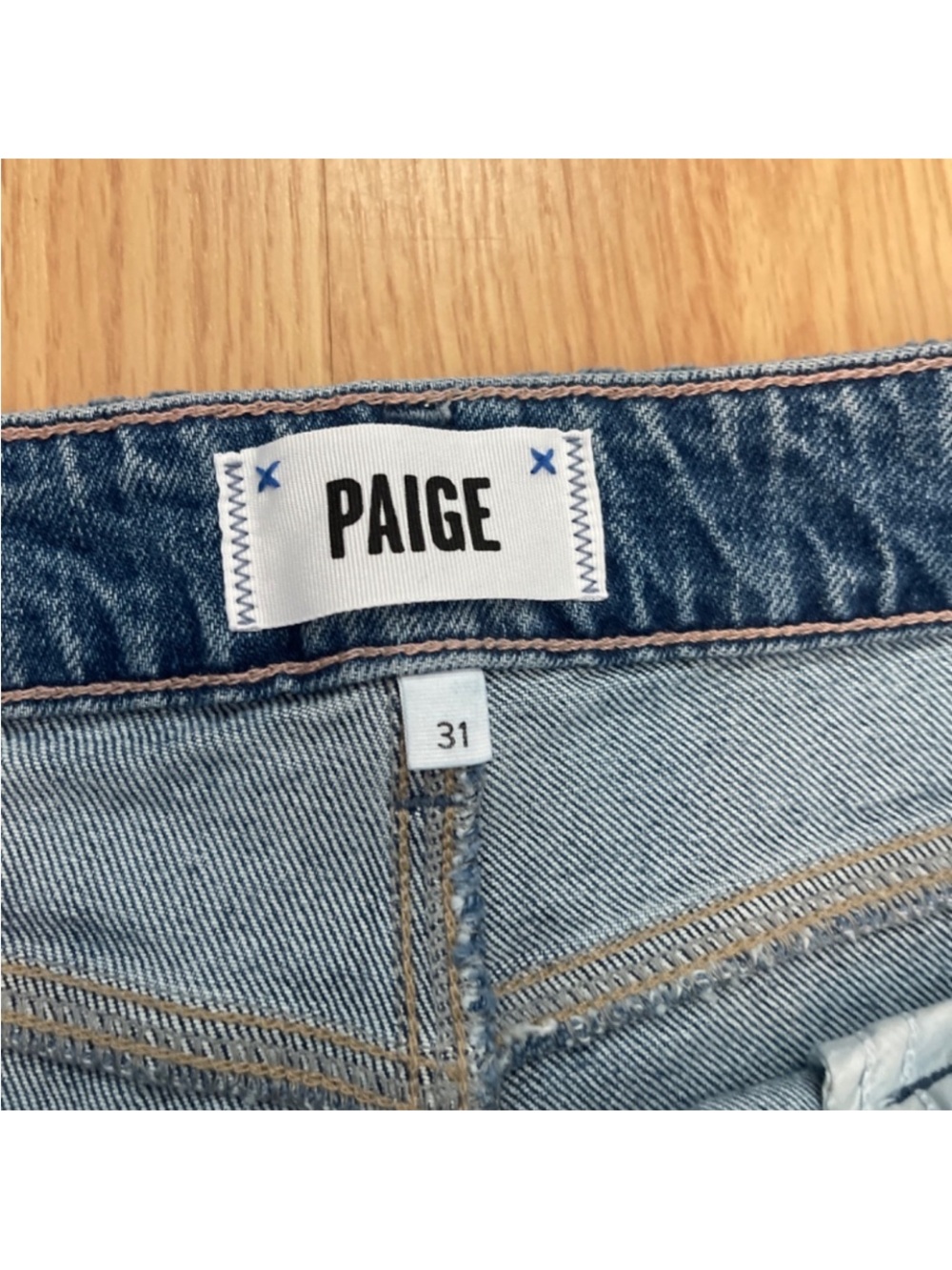 PAIGE Anessa 31” long Wide-Leg High-Rise Jeans in Medium Blue Raw Fray Hem - Picture 5 of 10